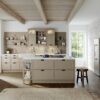 Häcker Landhausküche mit Insel Beige