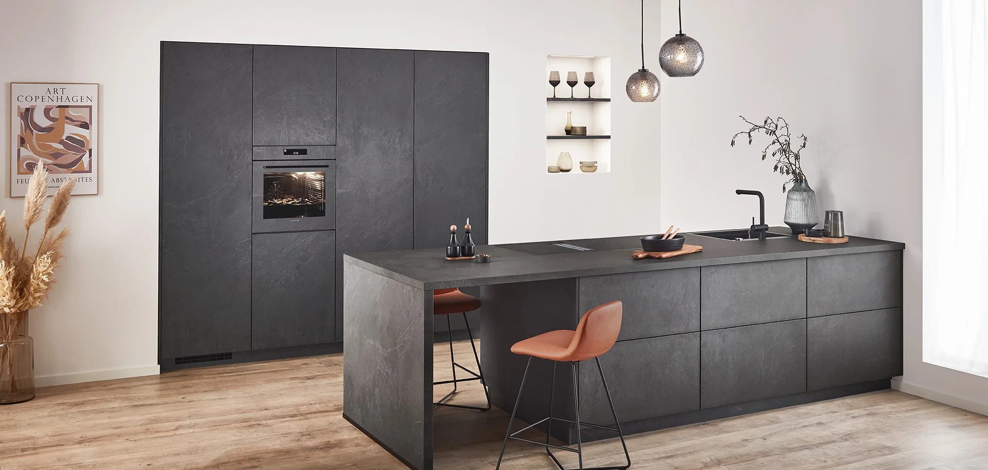 Nobilia Design Küche mit Theke grauschiefer