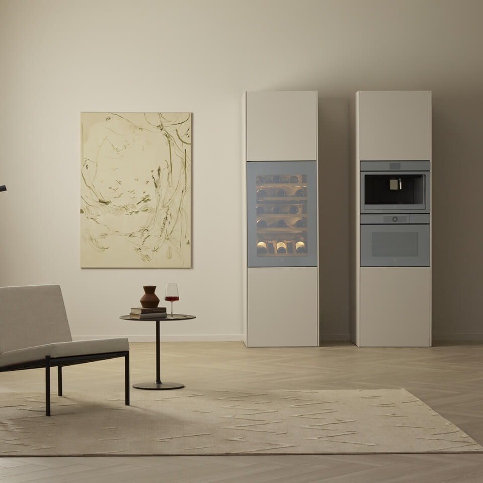 V Zug Weinkühlschrank mit Dampfgarer und Kaffeemaschine